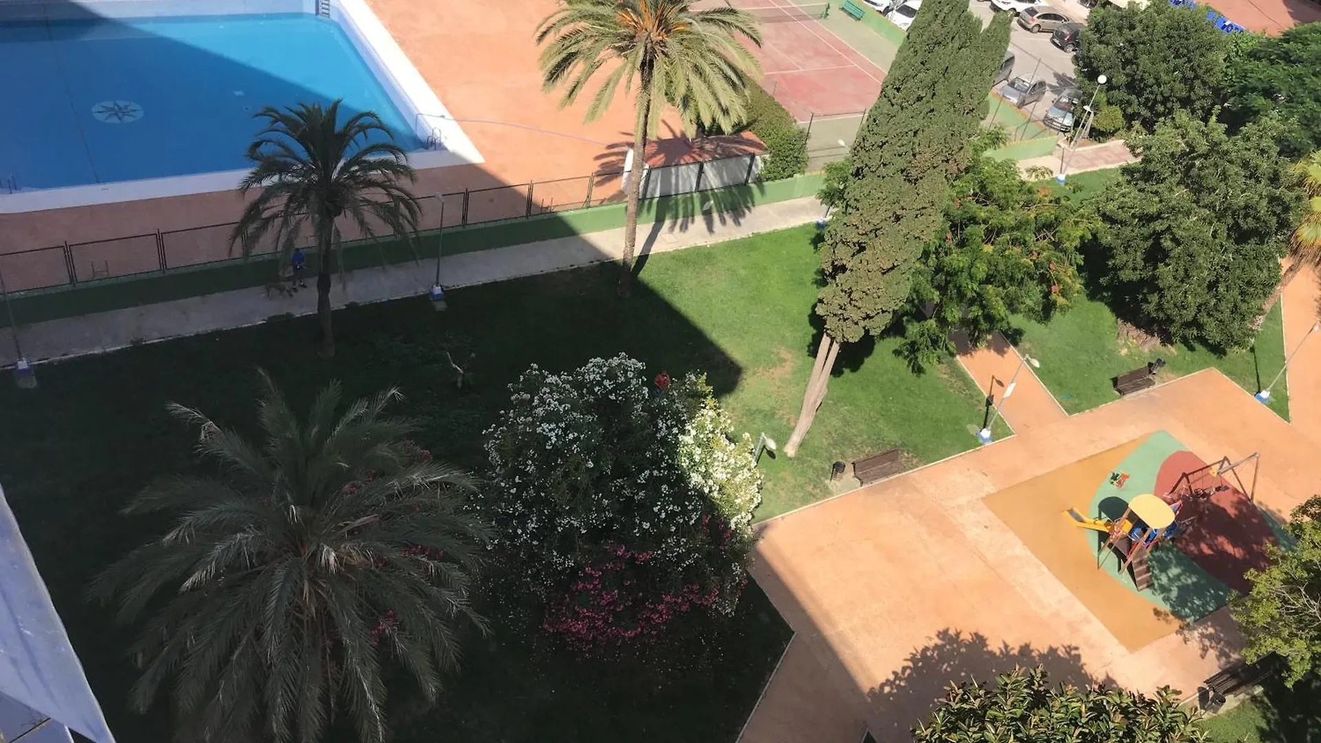 アパート Apartamento Con Gran Terraza トレ・デル・マール